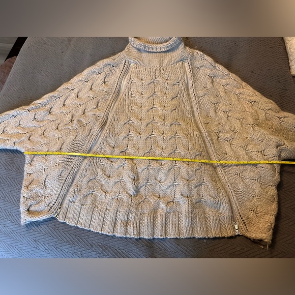 Zipper Detail Free People Sweater - Picture 3 of 5